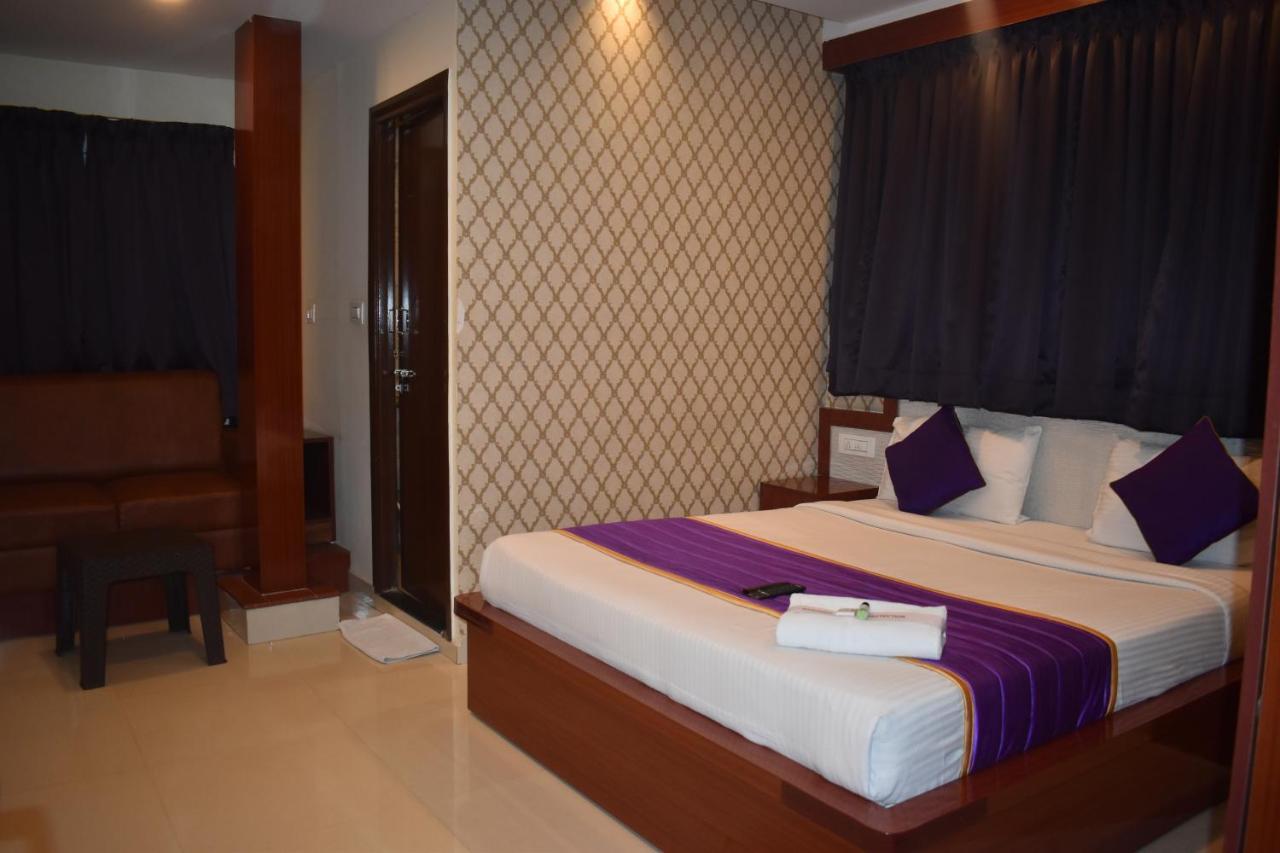 Hotel Ur Comforts Jayanagar Bangalore Dış mekan fotoğraf