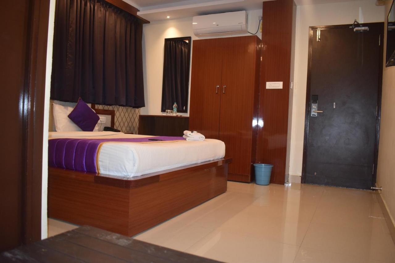 Hotel Ur Comforts Jayanagar Bangalore Dış mekan fotoğraf