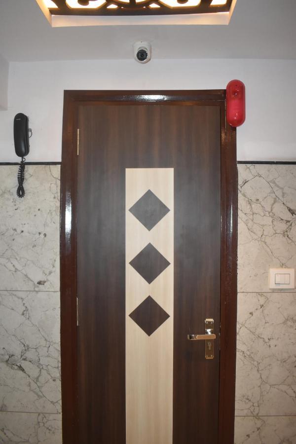 Hotel Ur Comforts Jayanagar Bangalore Dış mekan fotoğraf