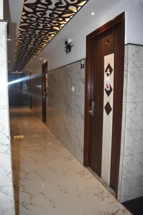 Hotel Ur Comforts Jayanagar Bangalore Dış mekan fotoğraf